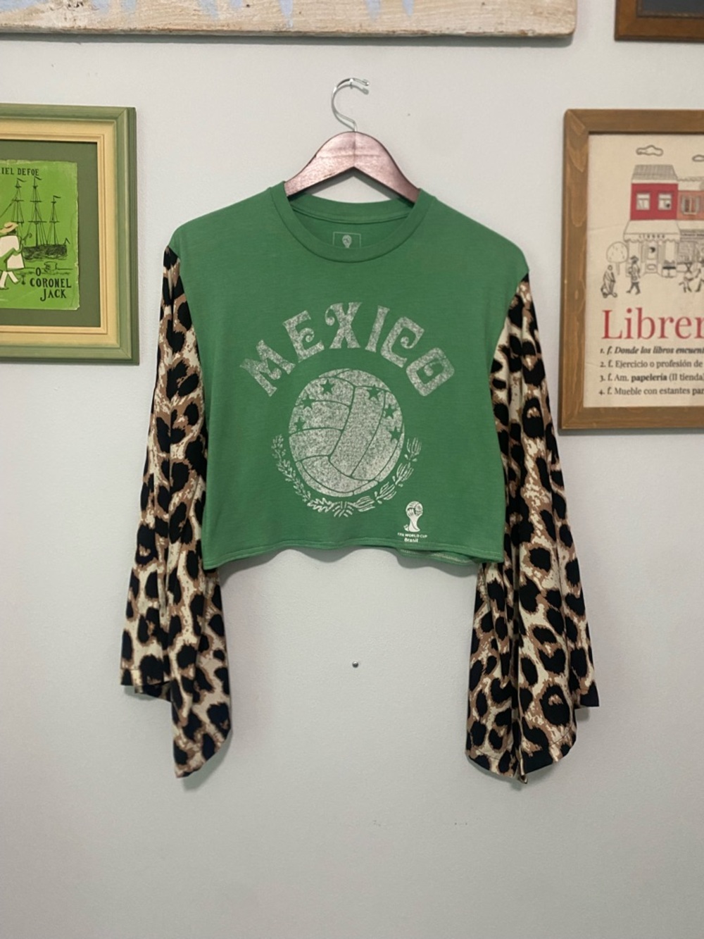 Mexico Graphic Cropped Top with Leopard Sleeve Detail
